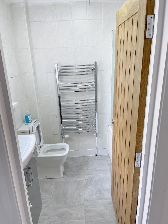 Agyeman Property Aldershot Exterior foto