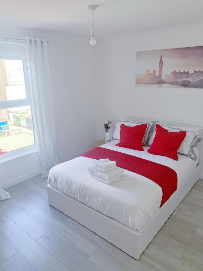 Agyeman Property Aldershot Habitación foto
